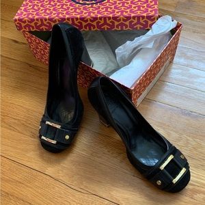 Tory Burch Lillian Suede Leather Pumps EUC. Size 8